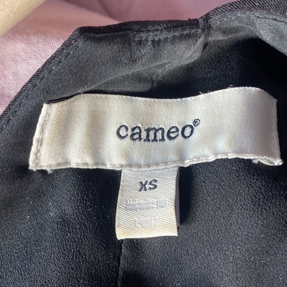 Little black dress plunging neckline and A-line skirt - Picture 5 of 5